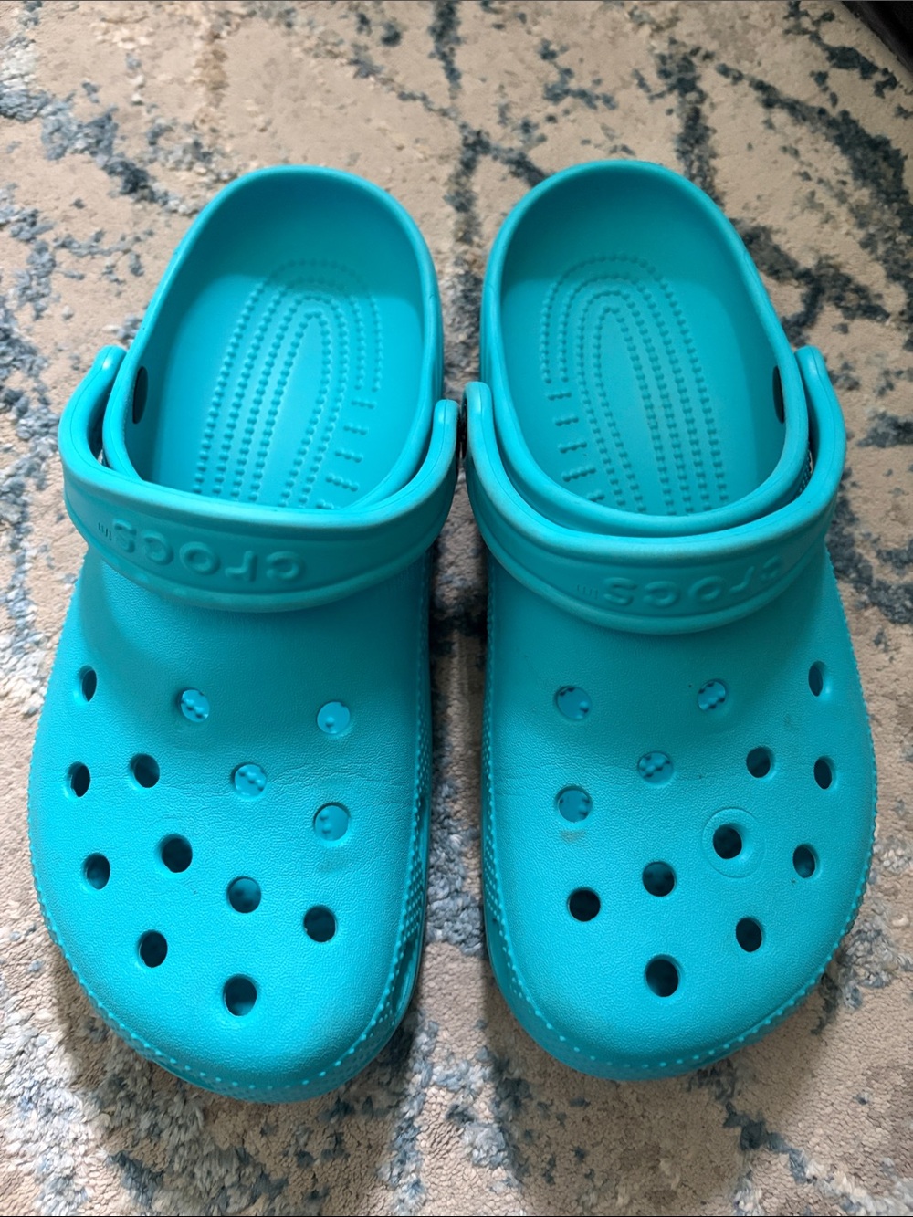 CROCS Classic Clog in Turquoise